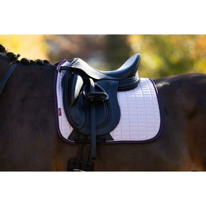 Zadeldekje dressuur Suede Lilac L Zadeldekje dressuur Suede Lilac L